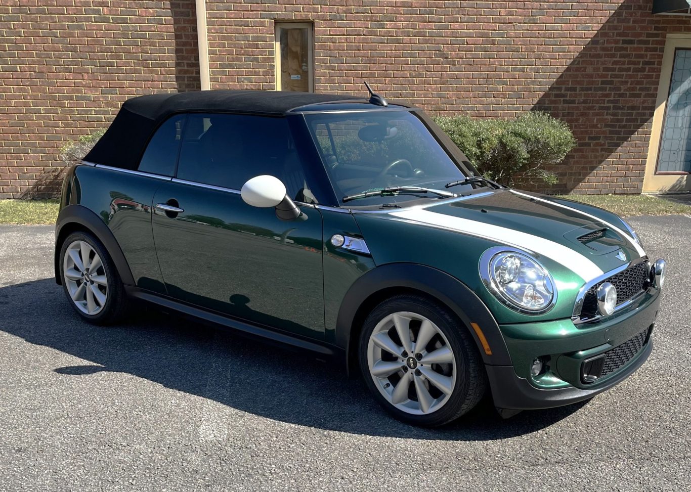 Paint Correction, Polish and 5-Year Ceramic Coating on 2014 Mini Cooper S Paint Correction, Polish and 5-Year Ceramic Coating on 2014 Mini Cooper S